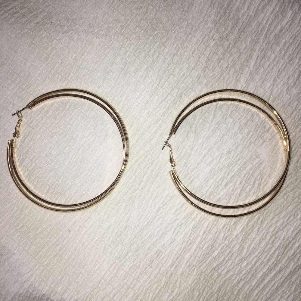 Gold hoops - Picture 2 of 2